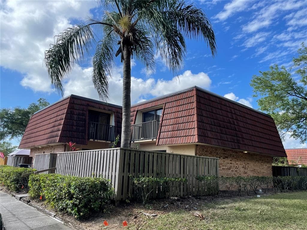 2611 6TH COURT PALM HARBOR, FL 34684