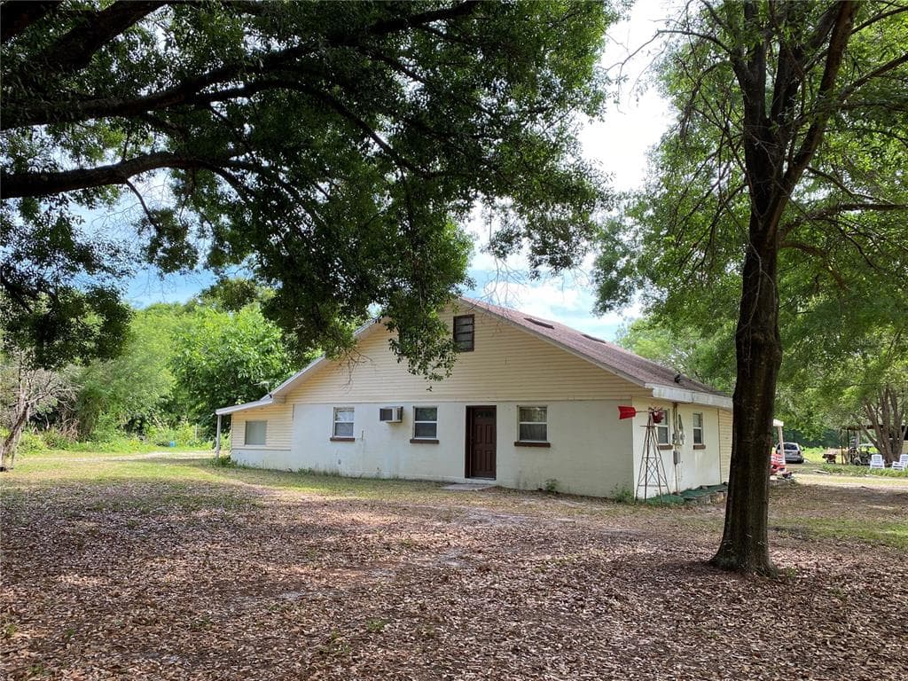 26 JIMMY LEE ROAD WINTER HAVEN, FL 33880