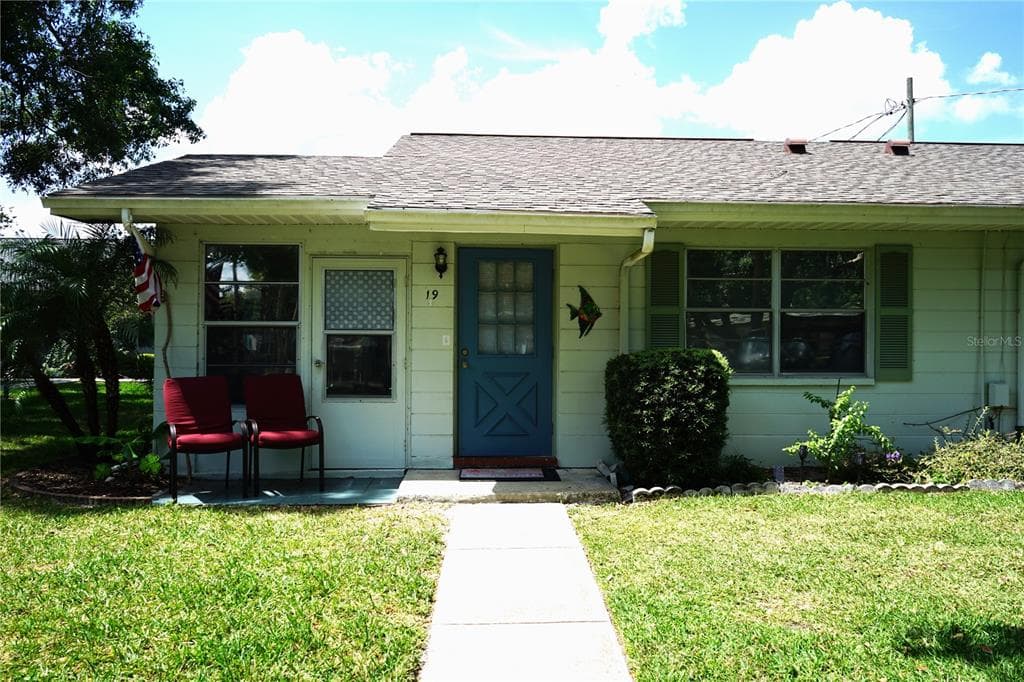 1902 DANDRIDGE STREET UNIT 19 SUN CITY CENTER, FL 33573