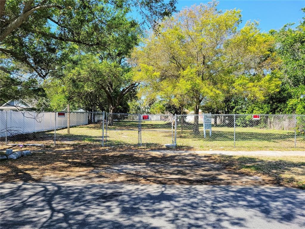 2205 52ND STREET S GULFPORT, FL 33707