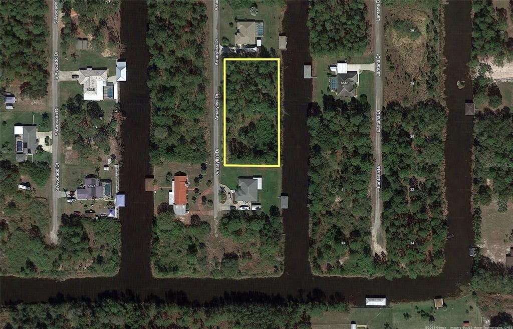 28 AMARYLLIS DRIVE S INDIAN LAKE ESTATES, FL 33855