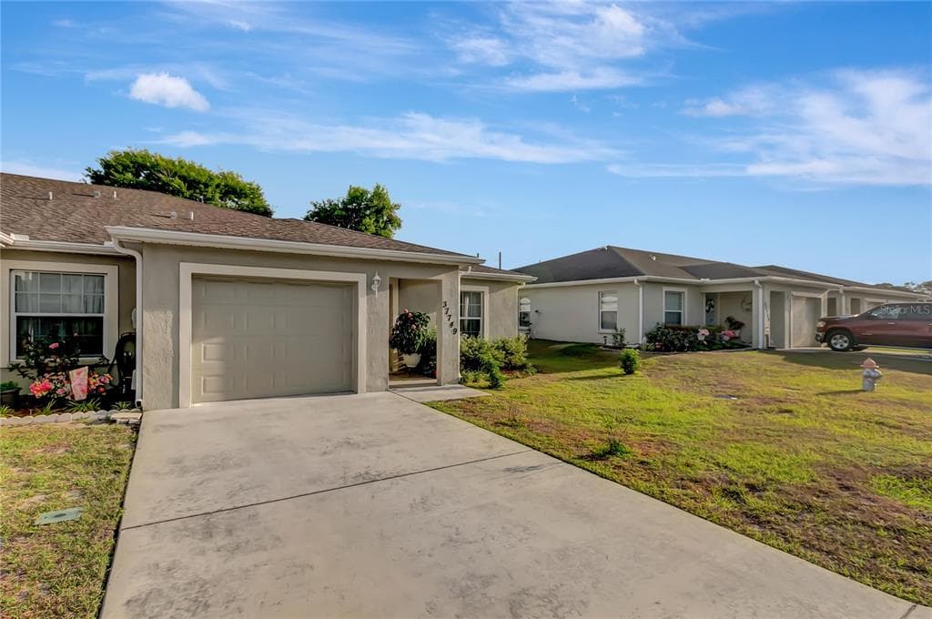 37749 PRAIRIE ROSE LOOP ZEPHYRHILLS, FL 33542