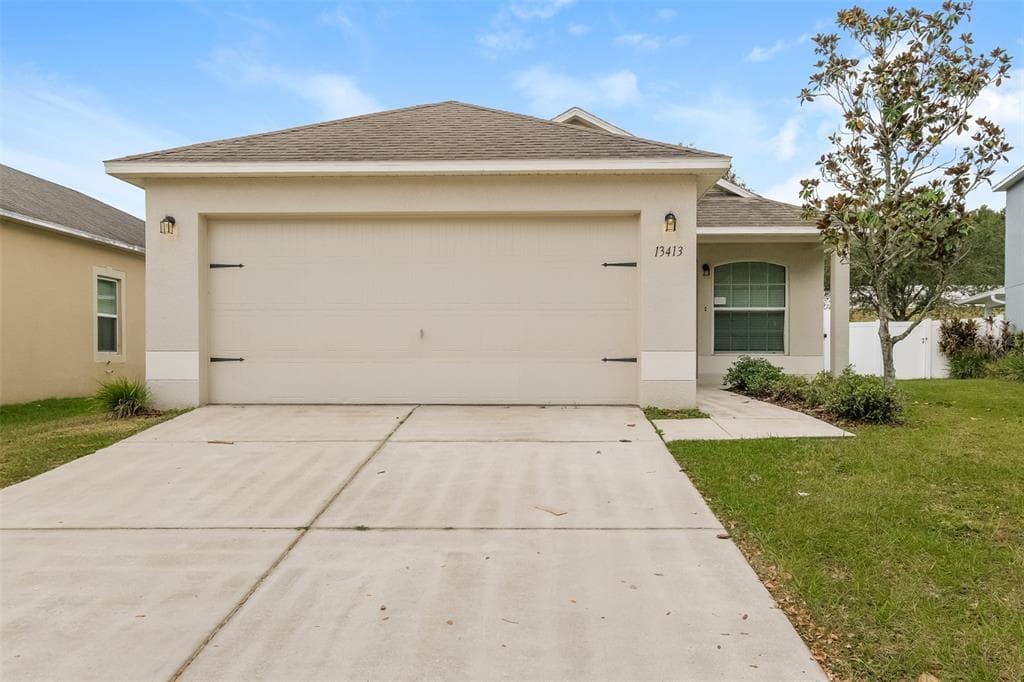 13413 WATERFORD CASTLE DRIVE DADE CITY, FL 33525