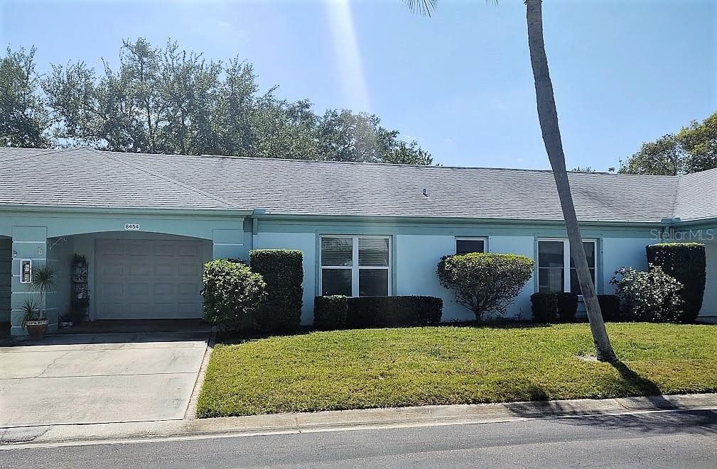 8454 CANDLEWOOD ROAD LARGO, FL 33777