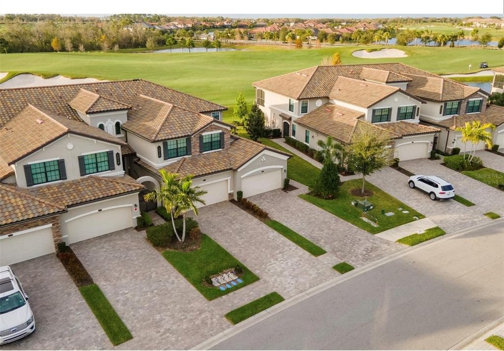 5904 WAKE FOREST RUN UNIT 101 BRADENTON, FL 34211