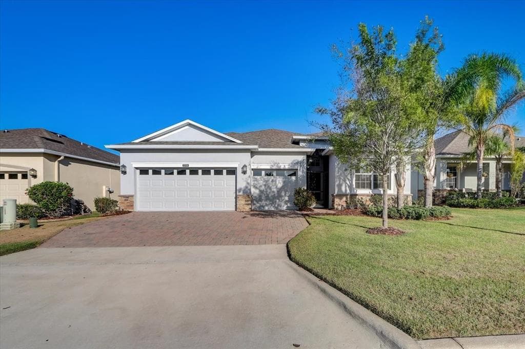 3598 LA JOLLA DRIVE CLERMONT, FL 34711