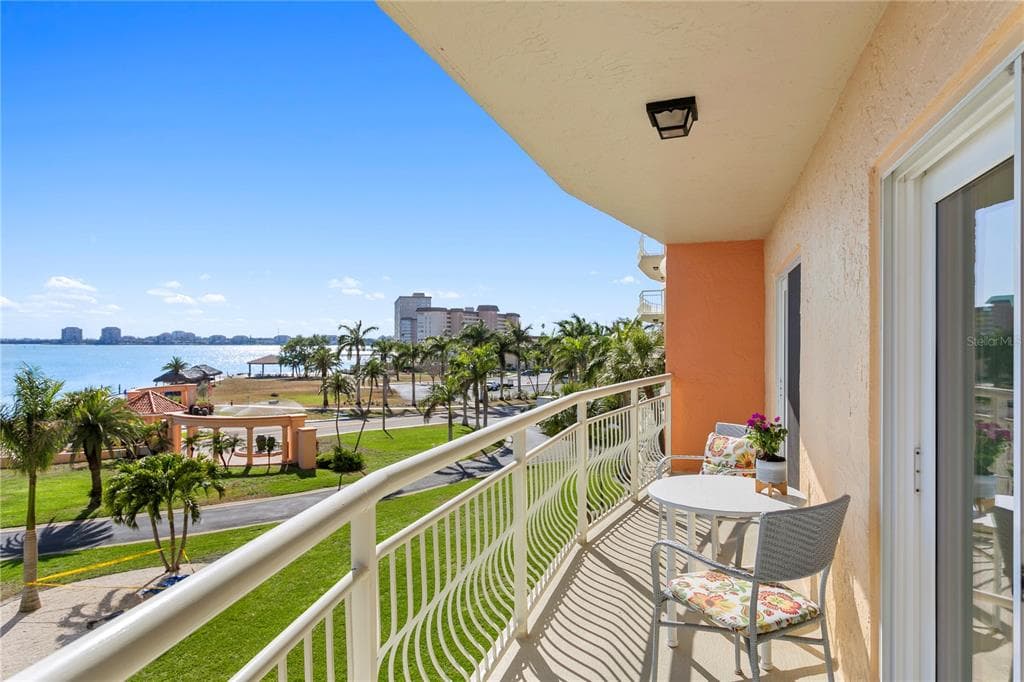 4900 BRITTANY DRIVE S UNIT 408 ST PETERSBURG, FL 33715