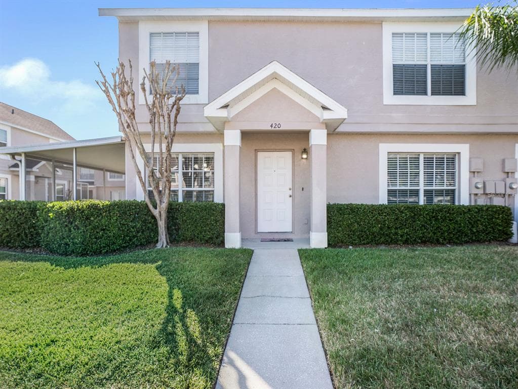 420 KENSINGTON LAKE CIRCLE