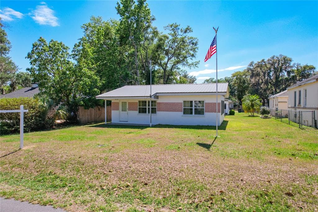 5121 10TH STREET ZEPHYRHILLS, FL 33542
