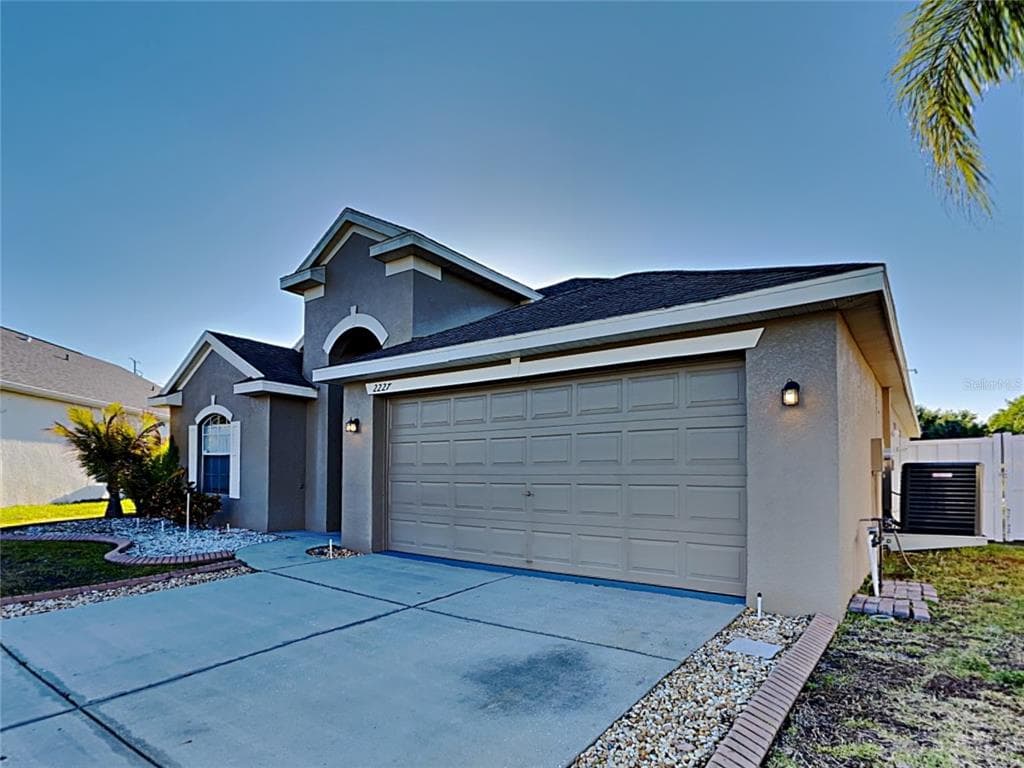 2227 INDIAN KEY DRIVE HOLIDAY, FL 34691