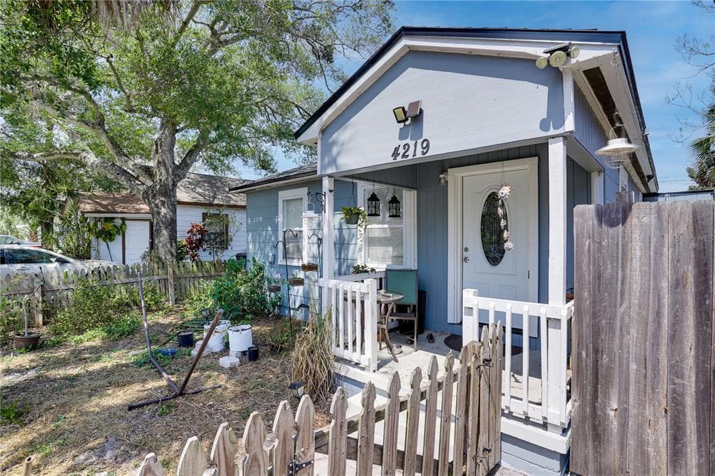 4219 57TH AVENUE N ST PETERSBURG, FL 33714