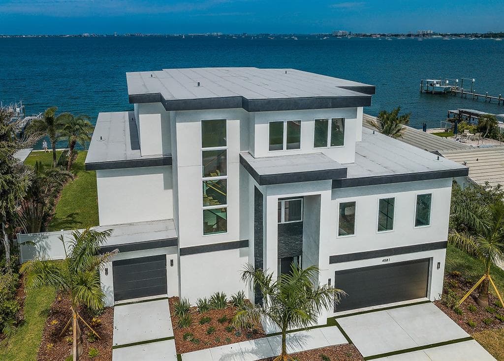 4581 45TH STREET S ST PETERSBURG, FL 33711