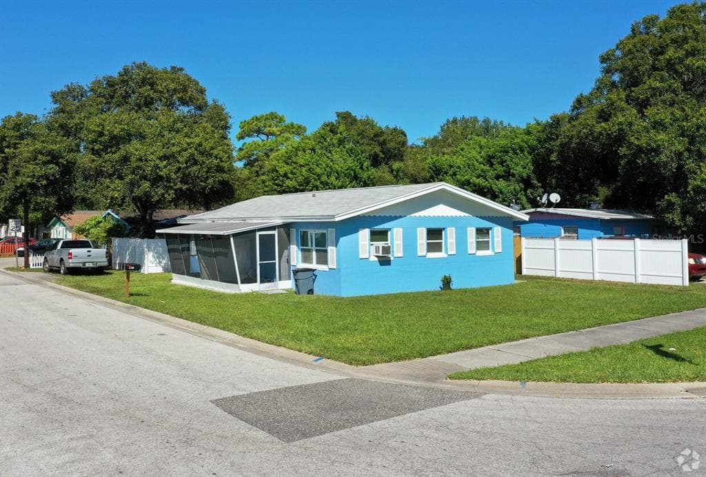 6801 48TH AVENUE N ST PETERSBURG, FL 33709