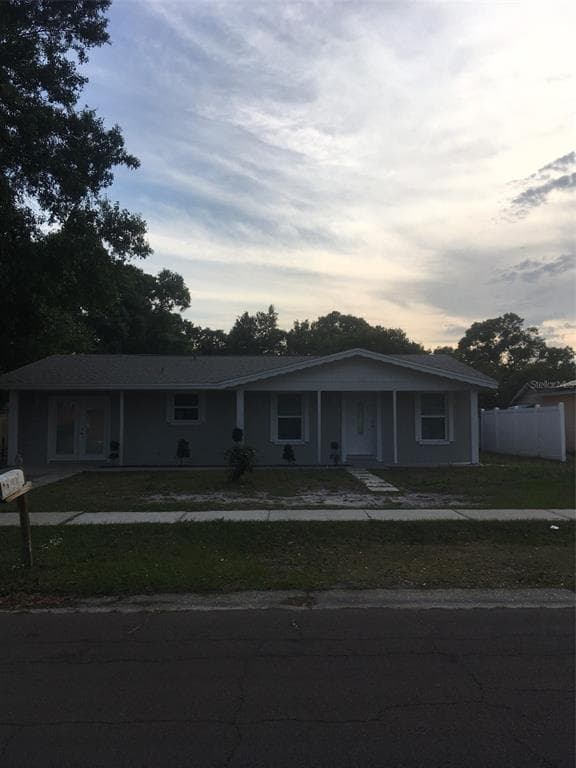 8527 BLUE RIDGE DRIVE TAMPA, FL 33619