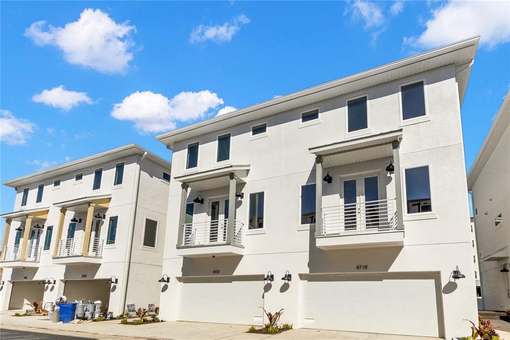 4737 LEGACY PARK DRIVE TAMPA, FL 33611