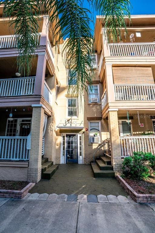 344 4TH STREET S UNIT 12 ST PETERSBURG, FL 33701