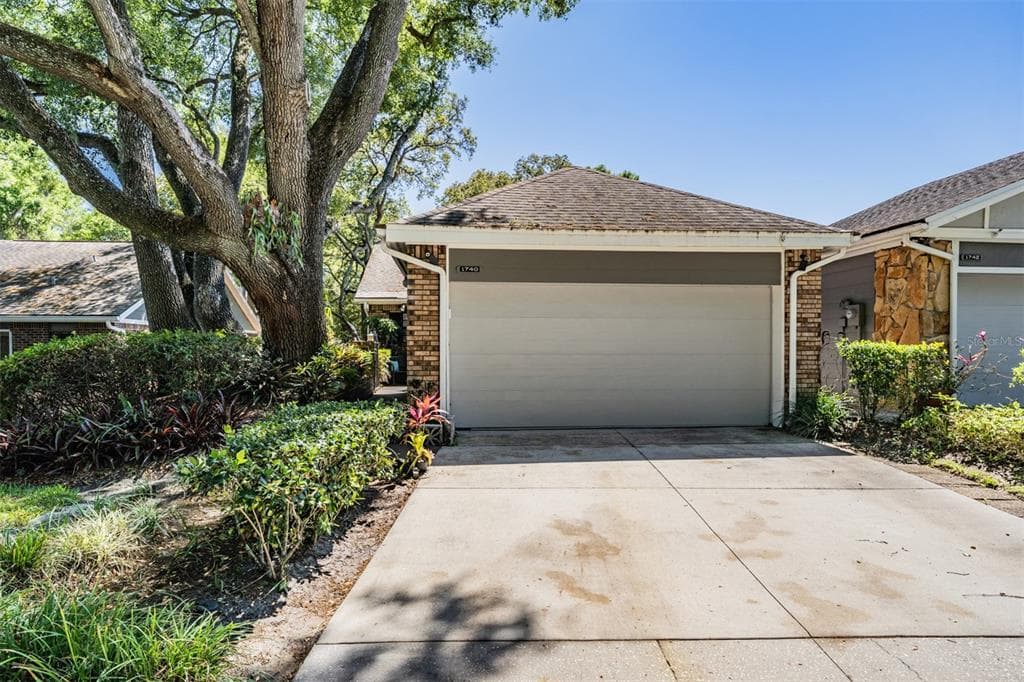 1740 CASTLE ROCK ROAD TAMPA, FL 33612