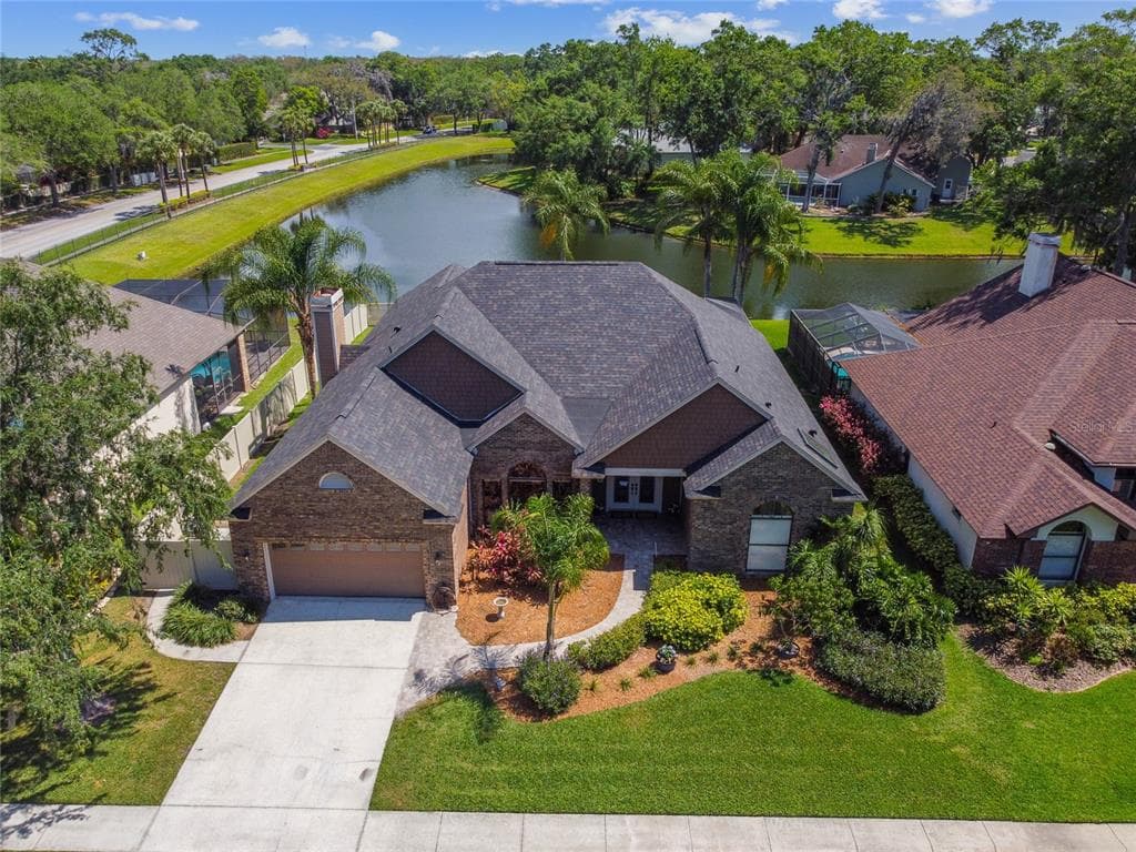 2307 HIGHLANDER WAY VALRICO, FL 33596