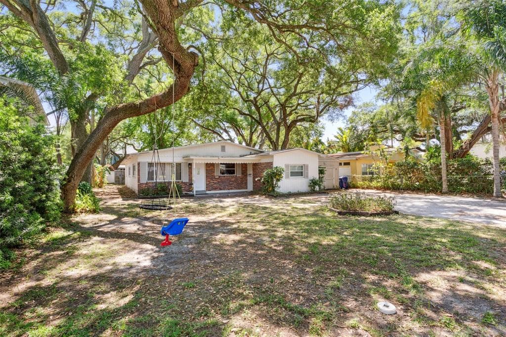 4606 W ESTRELLA STREET TAMPA, FL 33629