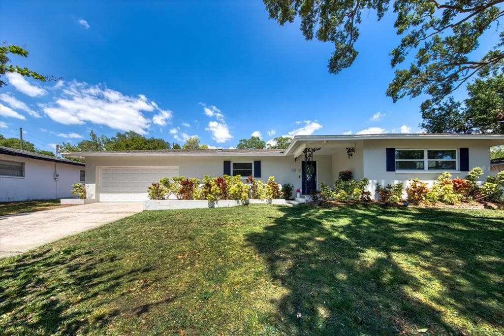 2010 REBECCA DRIVE CLEARWATER, FL 33764