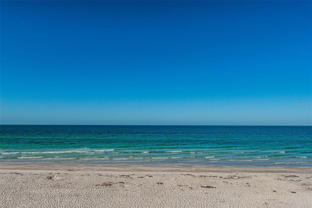 18650 GULF BOULEVARD UNIT 307 INDIAN SHORES, FL 33785