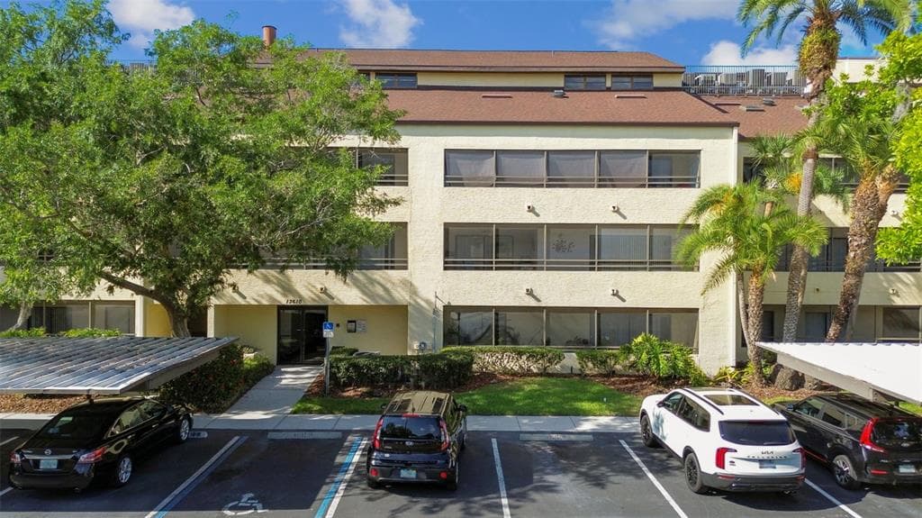 13610 S VILLAGE DRIVE UNIT 4110 TAMPA, FL 33618