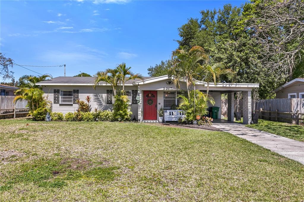 2917 W PEARL AVENUE TAMPA, FL 33611