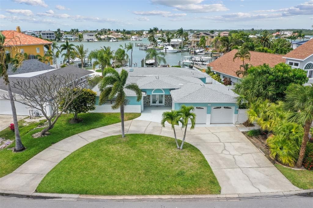 428 BATH CLUB BOULEVARD N