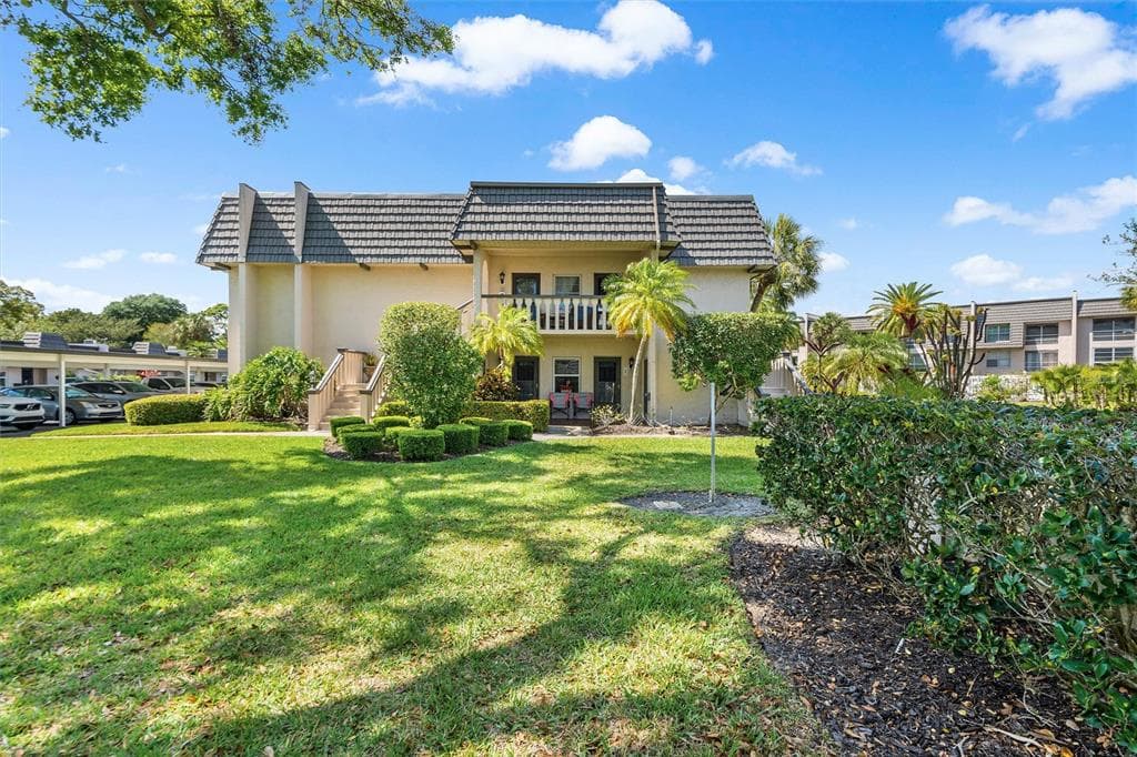 903 CORDOVA GREEN SEMINOLE, FL 33777