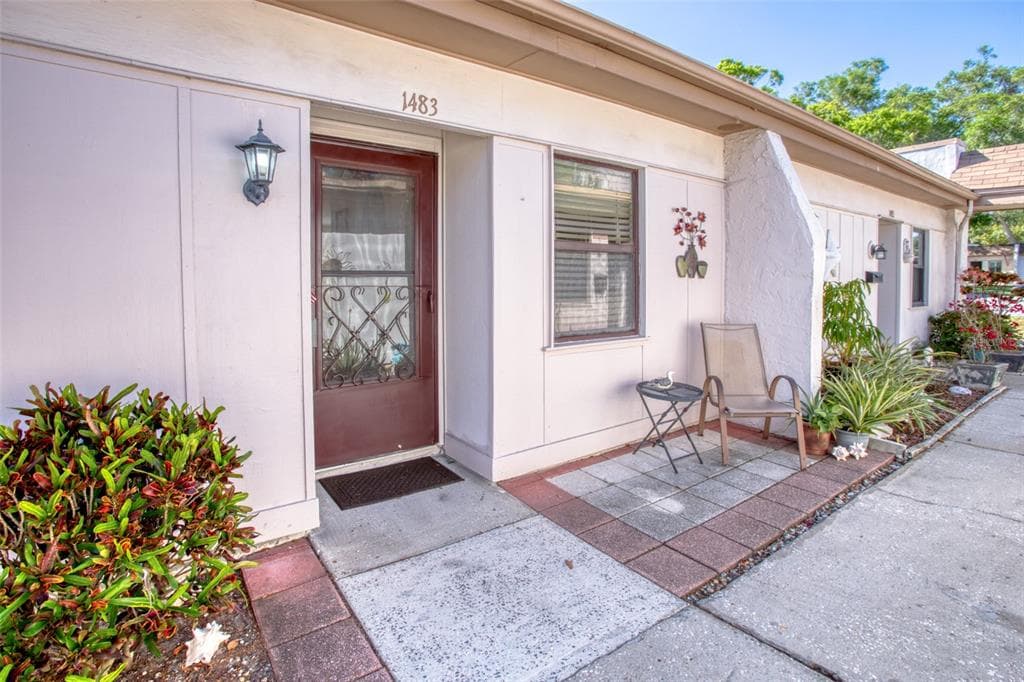 1483 FEATHER DRIVE CLEARWATER, FL 33759