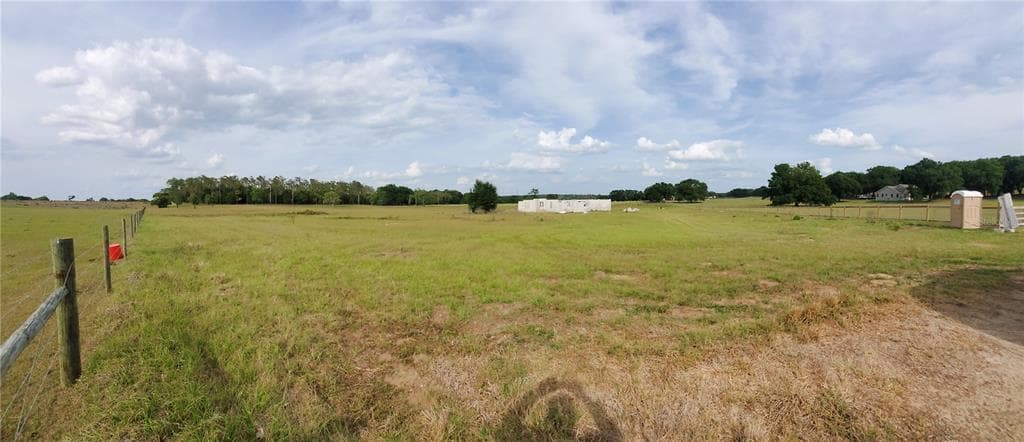 17018 HILLTOP HORIZONS PLACE DADE CITY, FL 33523