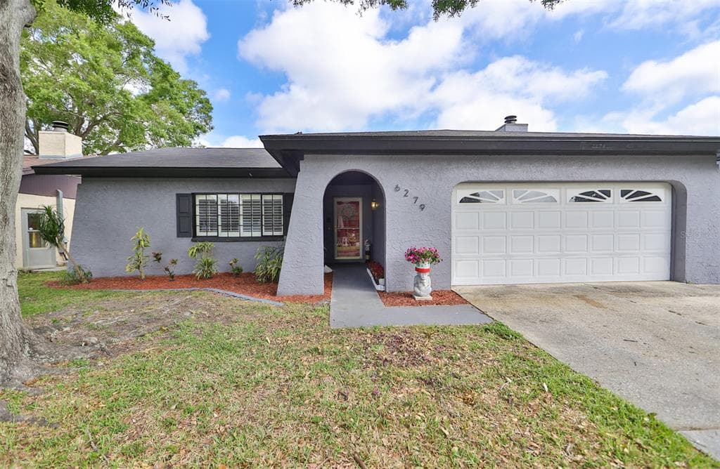 6279 103RD AVENUE N PINELLAS PARK, FL 33782