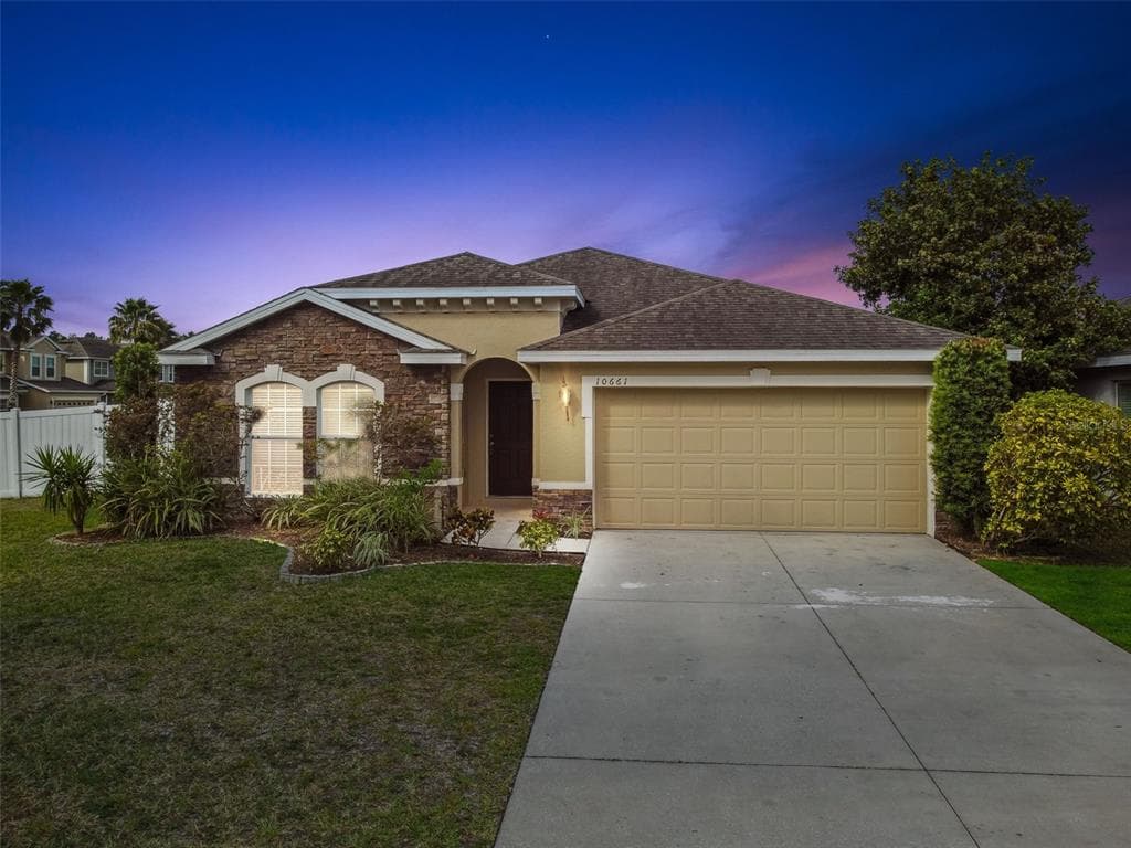 10661 CABBAGE TREE LOOP