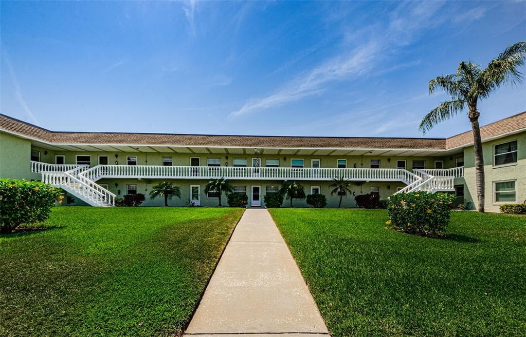 1250 S PINELLAS AVENUE UNIT 302