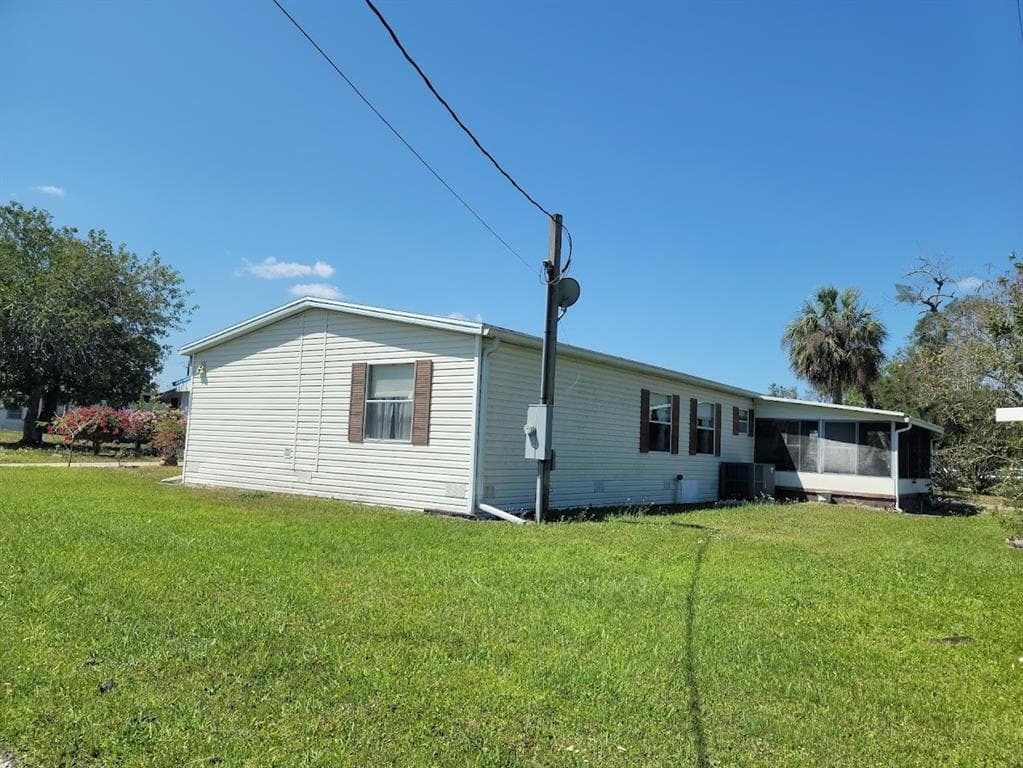 3501 COMPSON CIRCLE RUSKIN, FL 33570