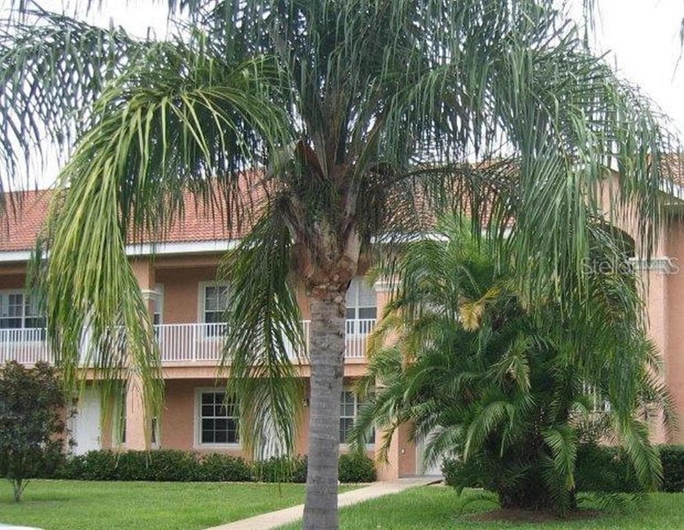 6734 DALI AVE UNIT B205 LAND O LAKES, FL 34637