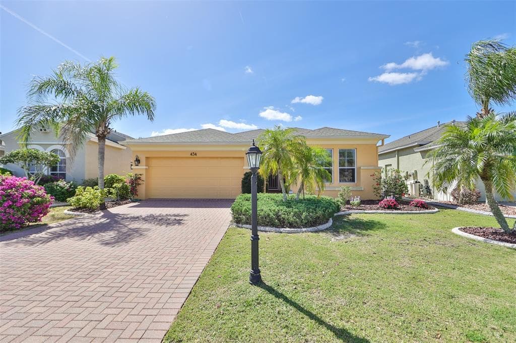 434 NOBLE FAIRE DRIVE SUN CITY CENTER, FL 33573