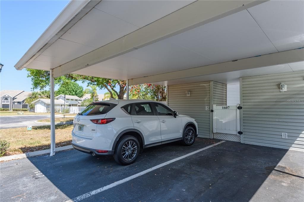 8350 SAVANNAH TRACE CIRCLE UNIT 1607