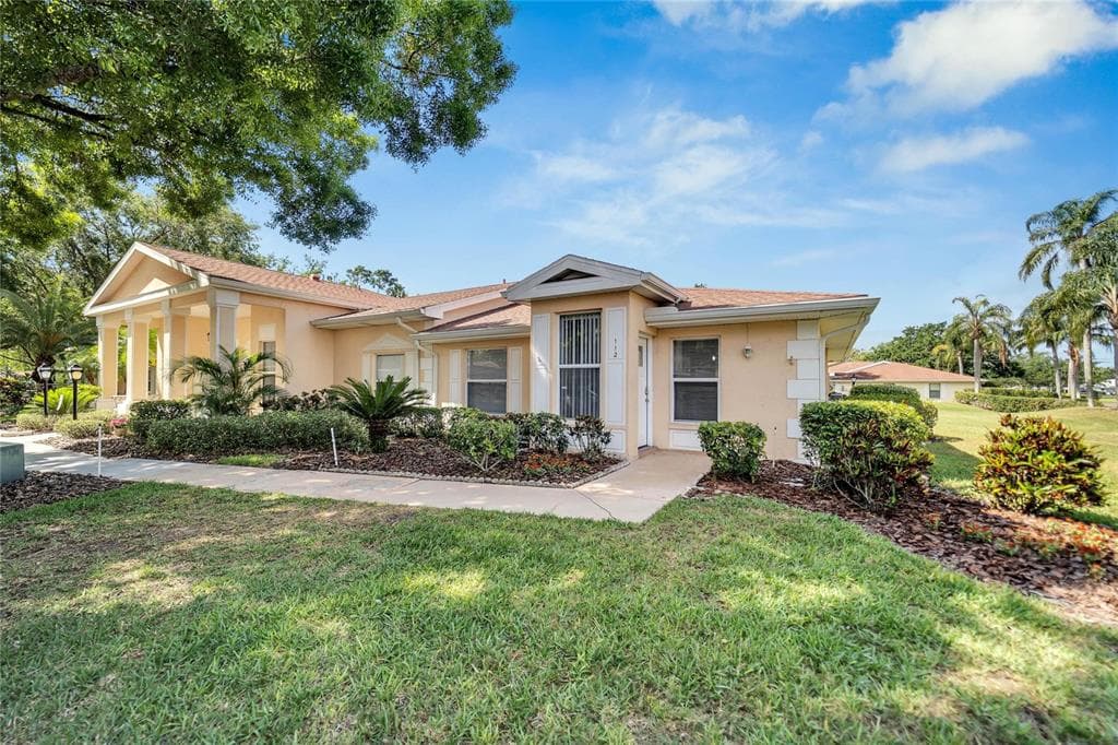 112 KNOLLPOINT DRIVE SUN CITY CENTER, FL 33573