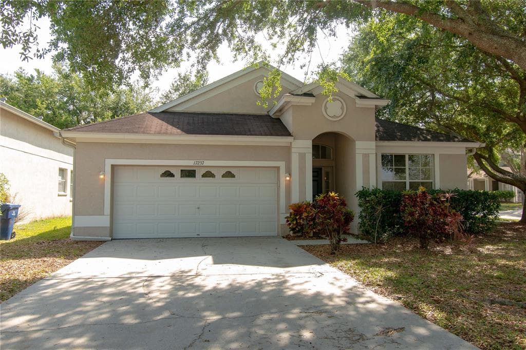 17237 WHISPER BREEZE WAY LAND O LAKES, FL 34638