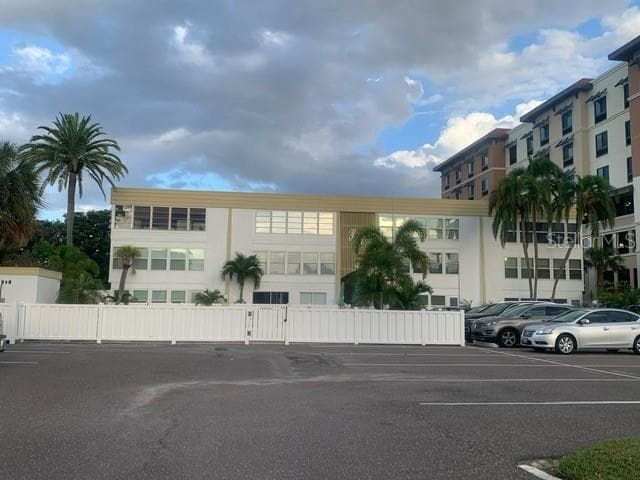 661 POINSETTIA AVENUE UNIT 309