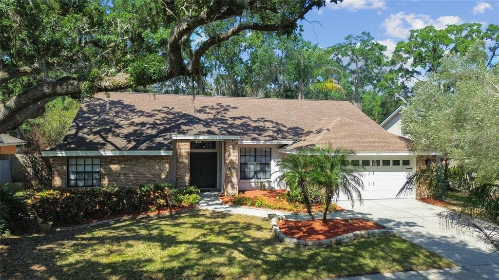 5801 PINEY LANE DRIVE TAMPA, FL 33625