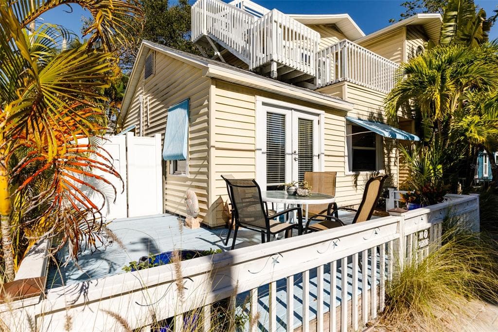 112 92ND AVENUE TREASURE ISLAND, FL 33706