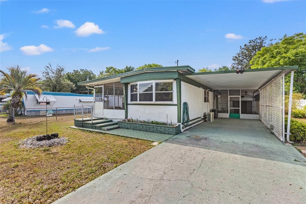39114 OLA AVENUE ZEPHYRHILLS, FL 33540
