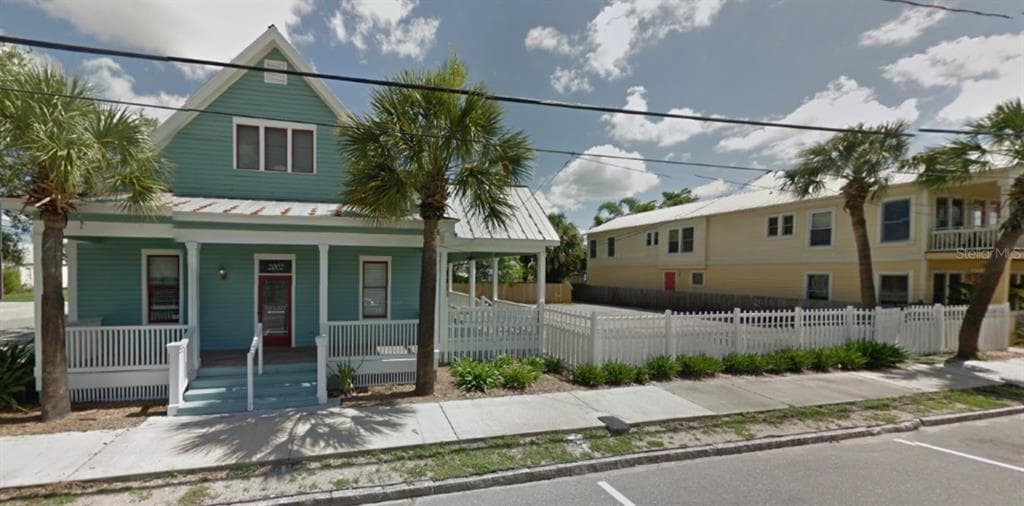 2002 E 4TH AVENUE TAMPA, FL 33605