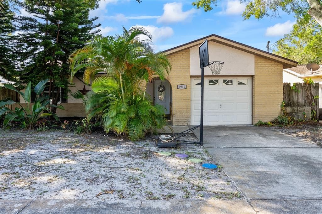 6910 71ST AVENUE N PINELLAS PARK, FL 33781