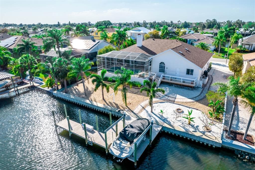 818 GOLF ISLAND DRIVE APOLLO BEACH, FL 33572