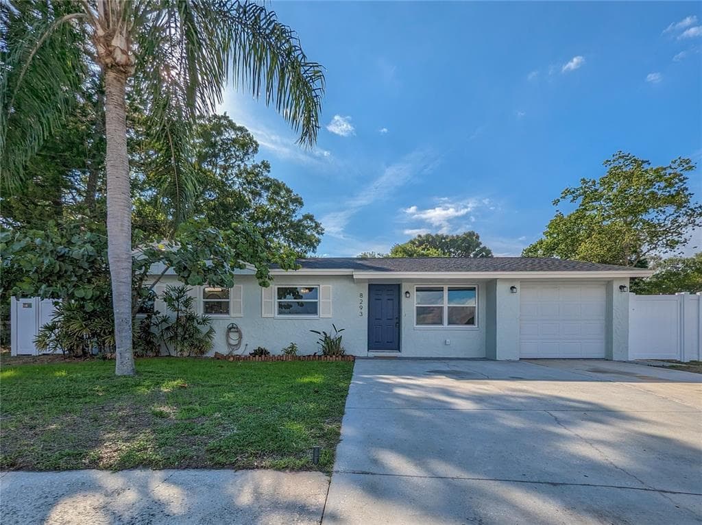 8293 86TH AVENUE N SEMINOLE, FL 33777