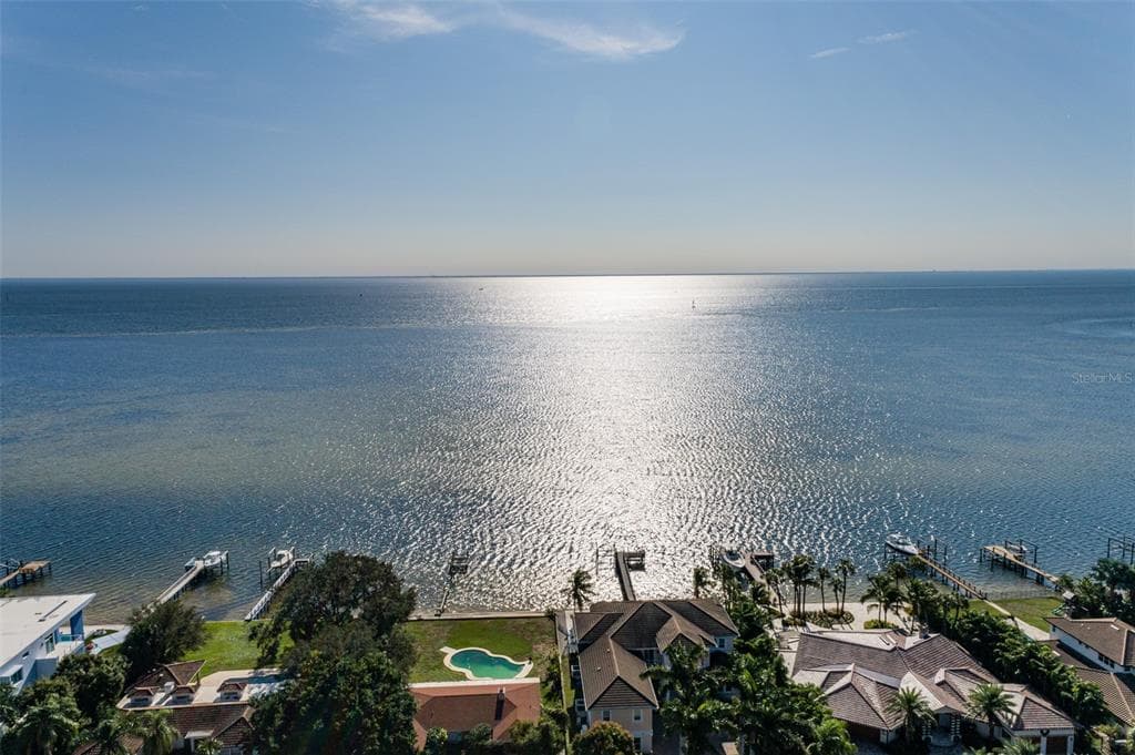 3517 BAYSHORE BOULEVARD NE ST PETERSBURG, FL 33703
