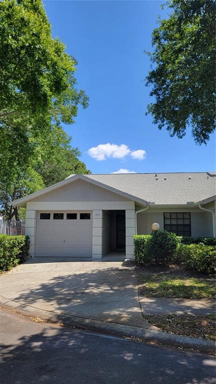 1555 REBECCA LANE DUNEDIN, FL 34698